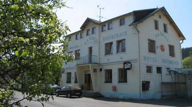 Hotel A Restaurace Na Spici Kyselka  ภายนอก รูปภาพ